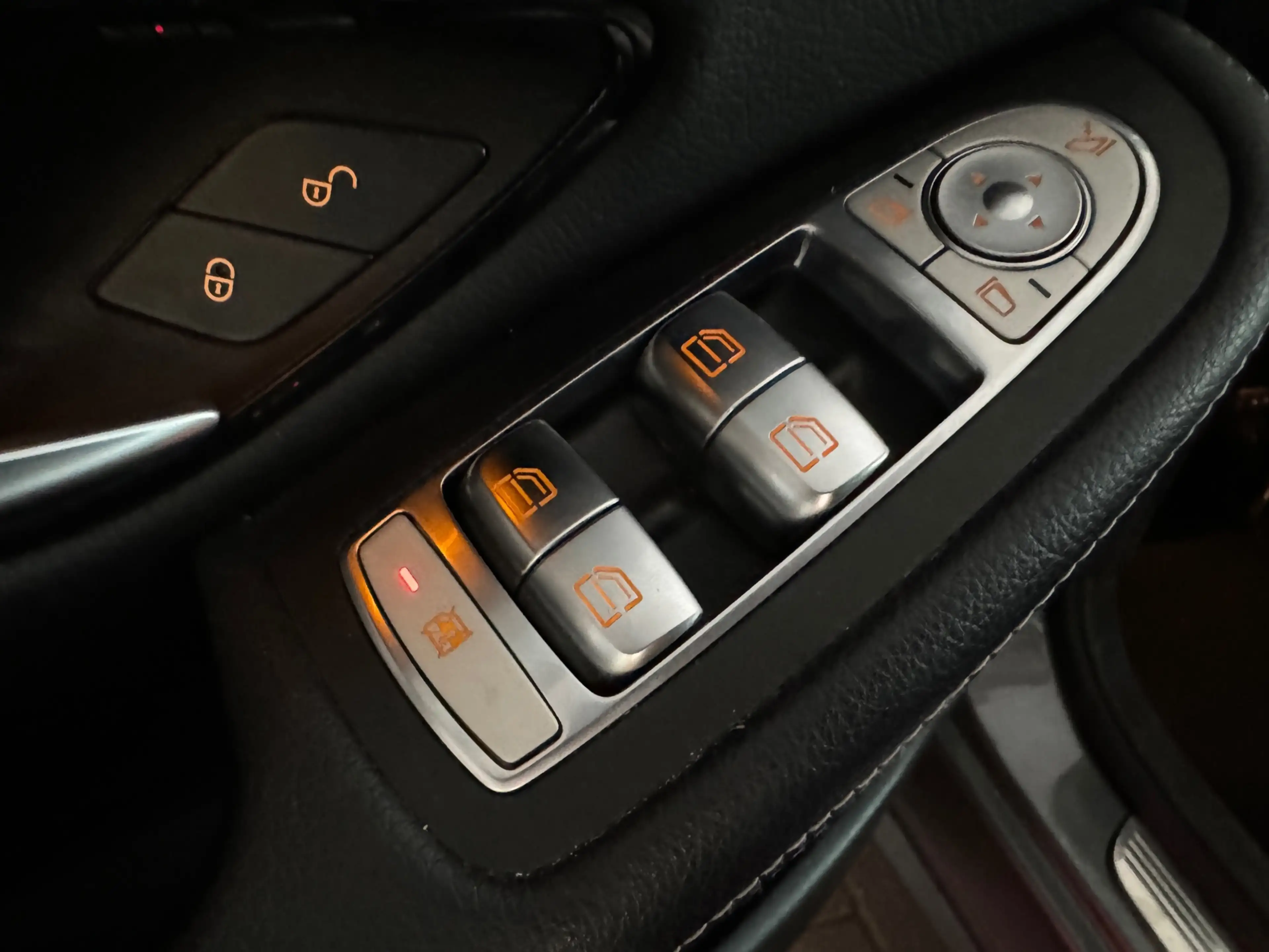 Mercedes-Benz GLC 350 350e 4MATIC Premium Plus — photo 15