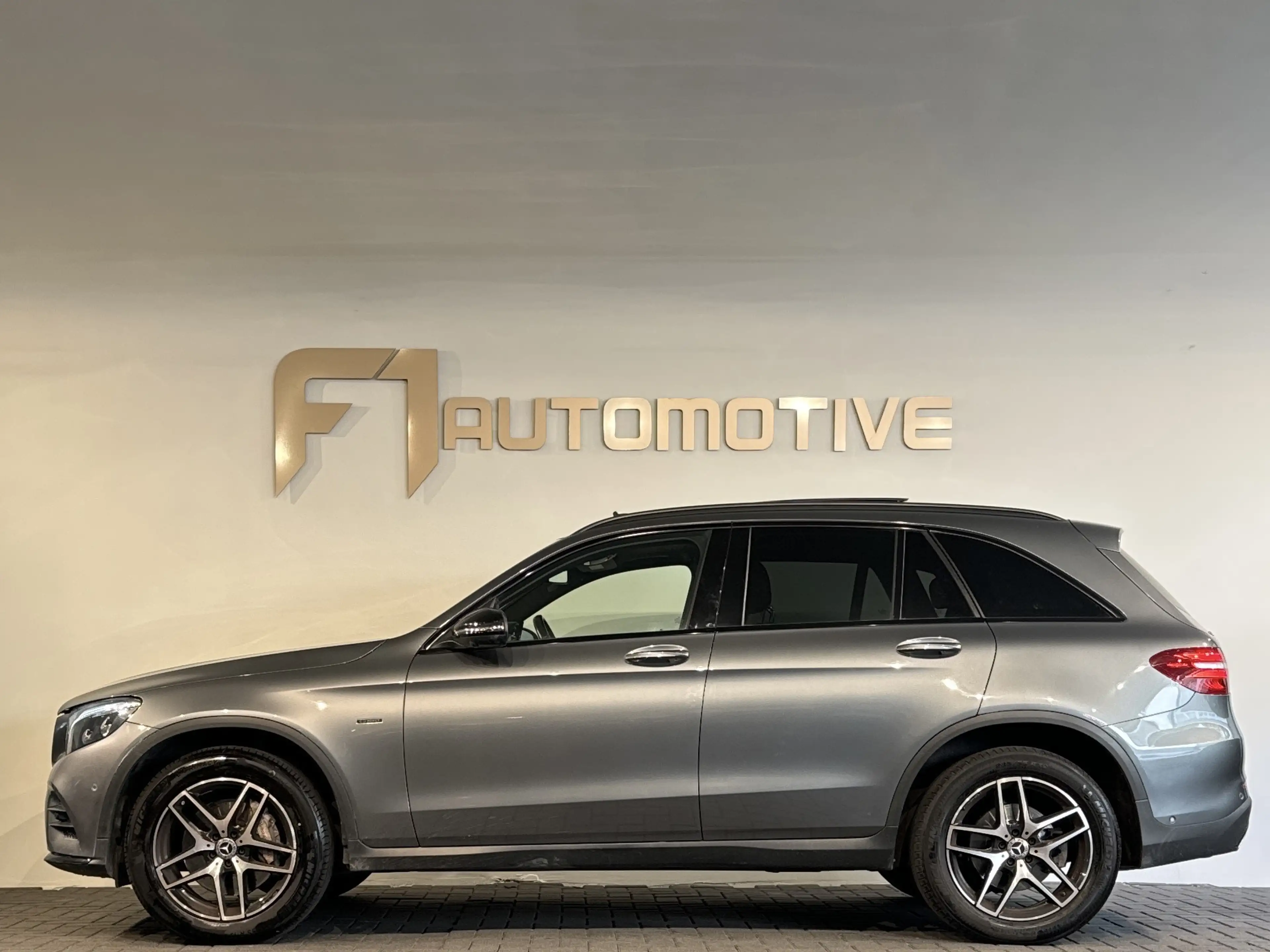 Mercedes-Benz GLC 350 350e 4MATIC Premium Plus — photo 8