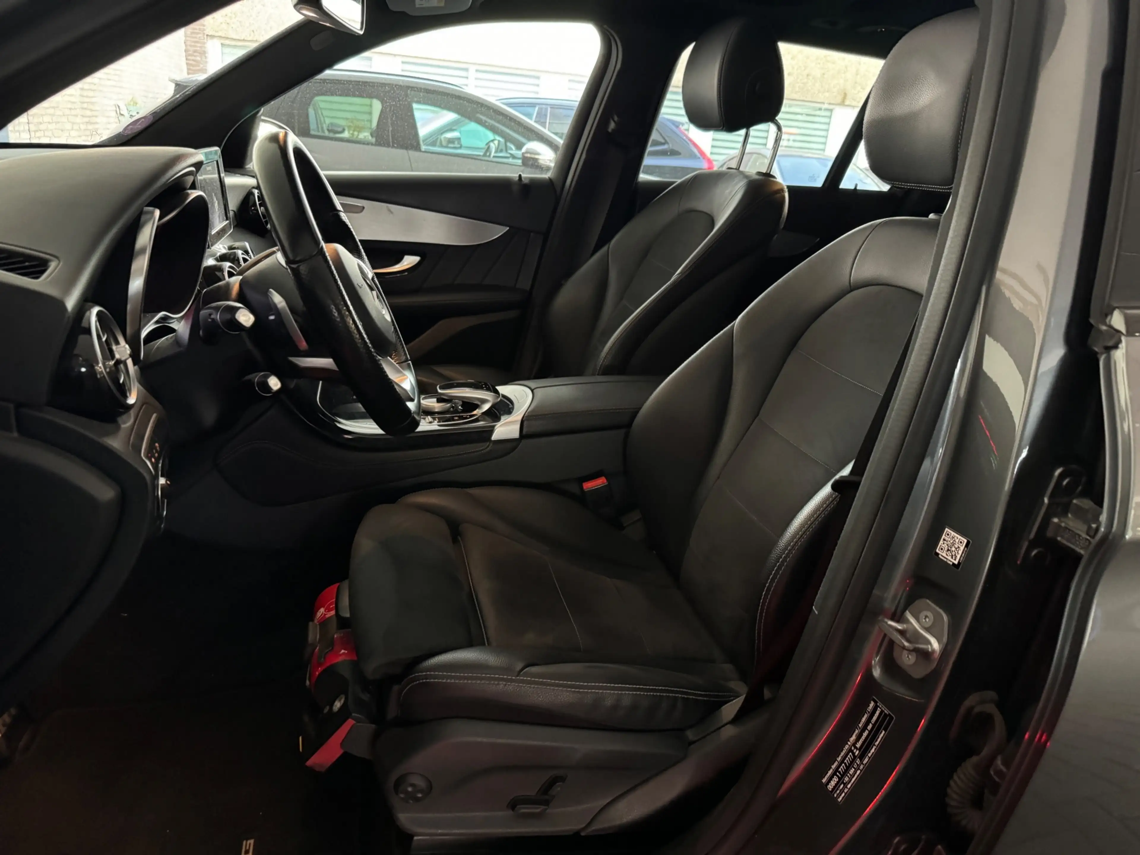 Mercedes-Benz GLC 350 350e 4MATIC Premium Plus — photo 10