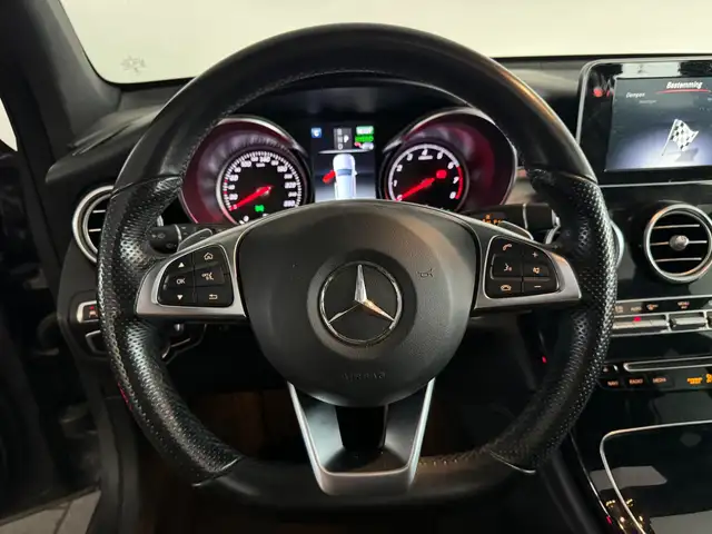 Mercedes-Benz GLC view 11