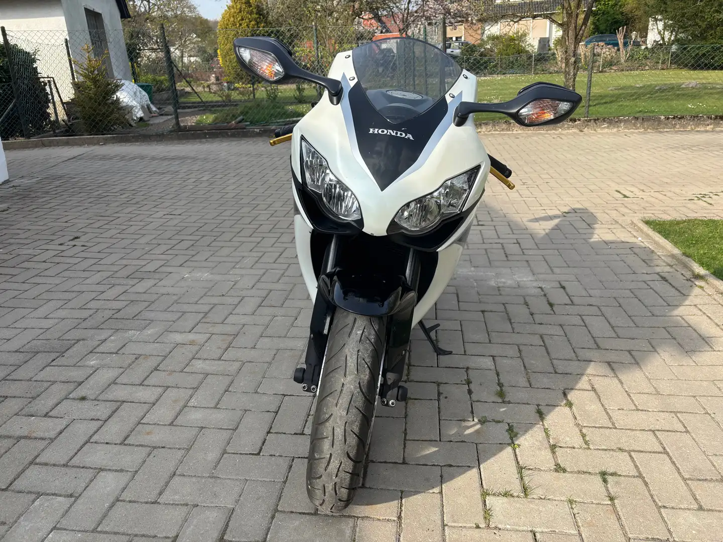 Honda CBR 1000 RR SC 59 Alb - 1