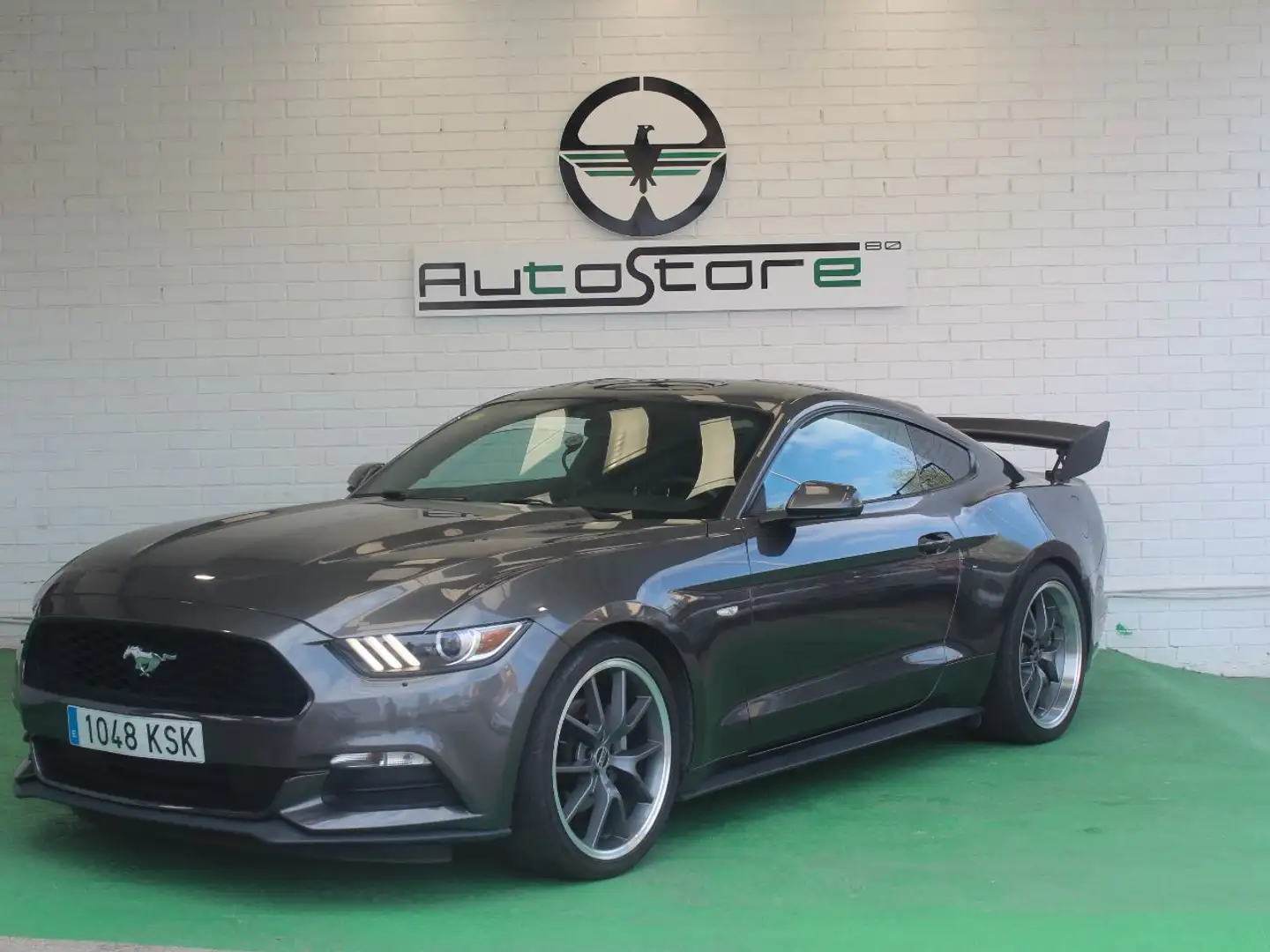 Ford Mustang Fastback 5.0 Ti-VCT GT Aut. Gris - 1