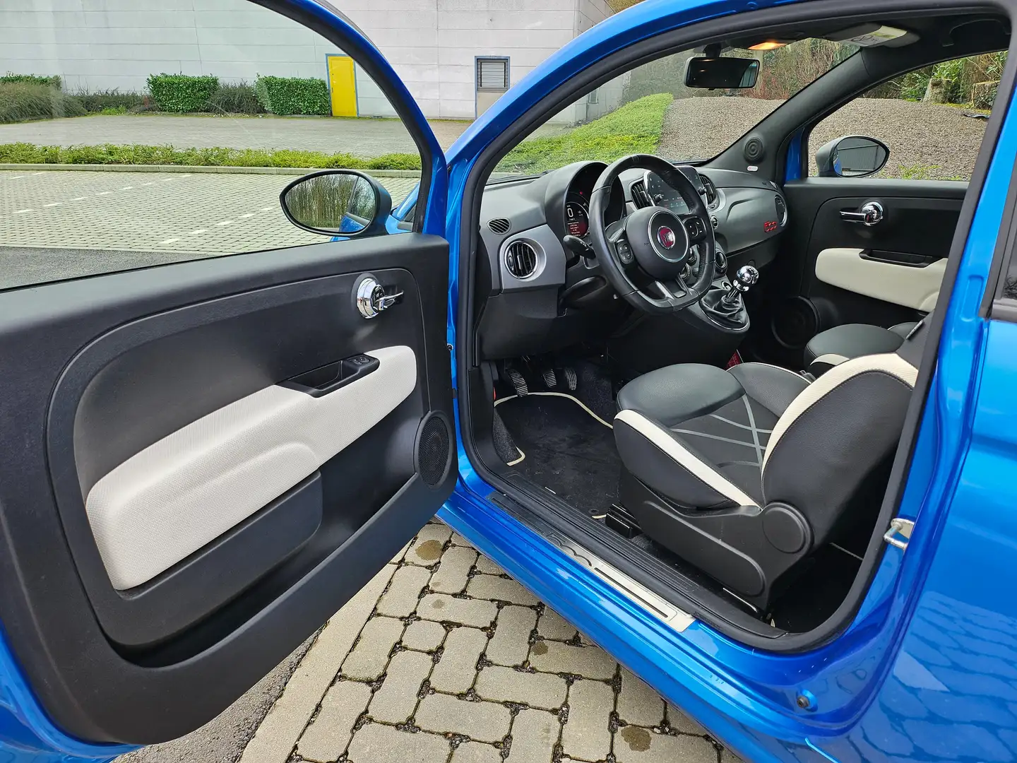 Fiat 500e Sport 1241cc 51Kw Kék - 2