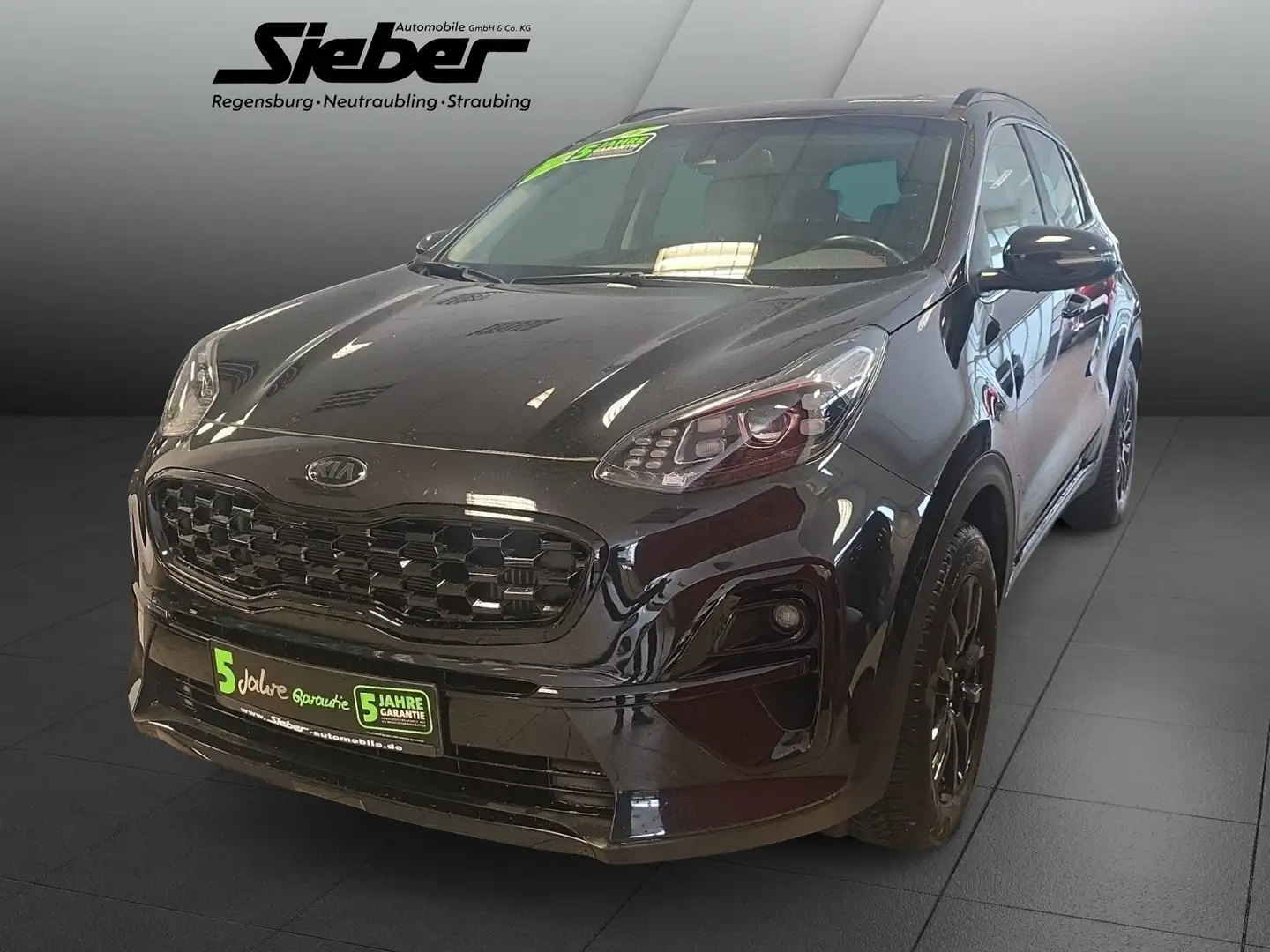 Kia Sportage 1.6 T-GDI Black Edition *Navigation* Zwart - 2