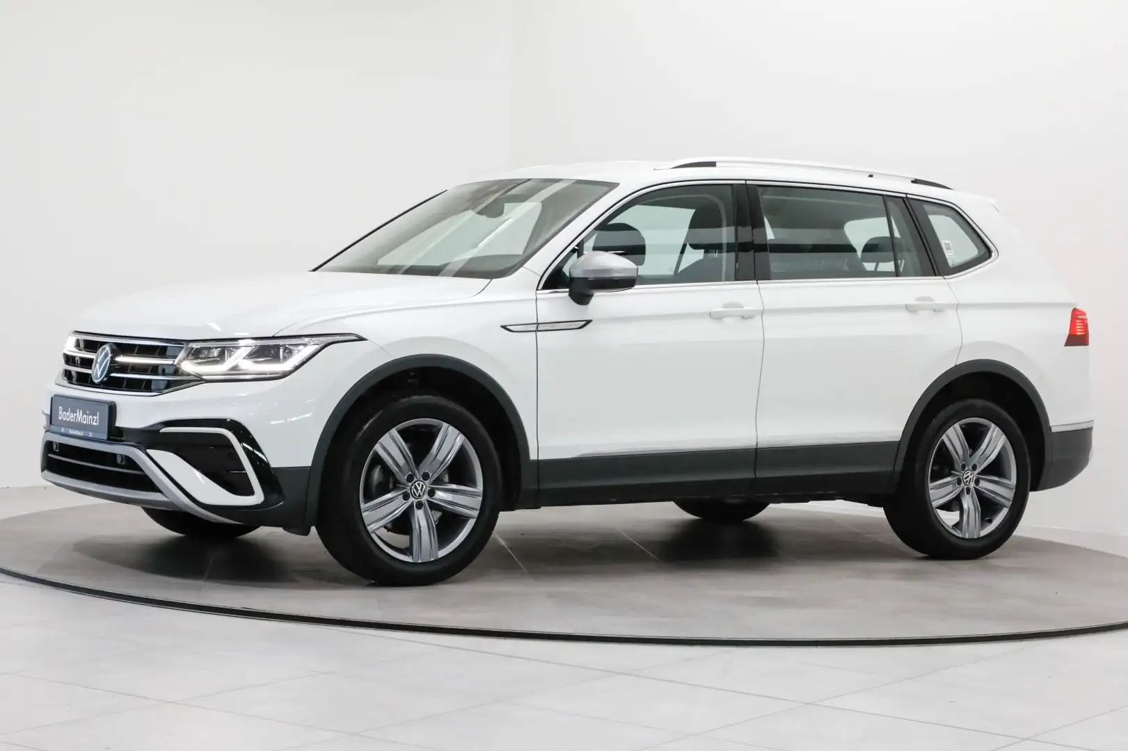 Volkswagen Tiguan Allspace 2.0 TSI 4M DSG AHK Matrix ACC Weiß - 2