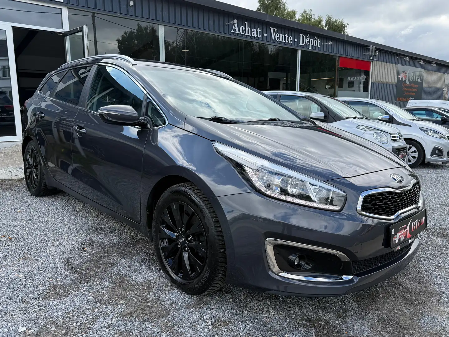 Kia Ceed SW / cee'd SW 1.4i *GARANTIE 2 ANS* 50.000KM Gris - 2