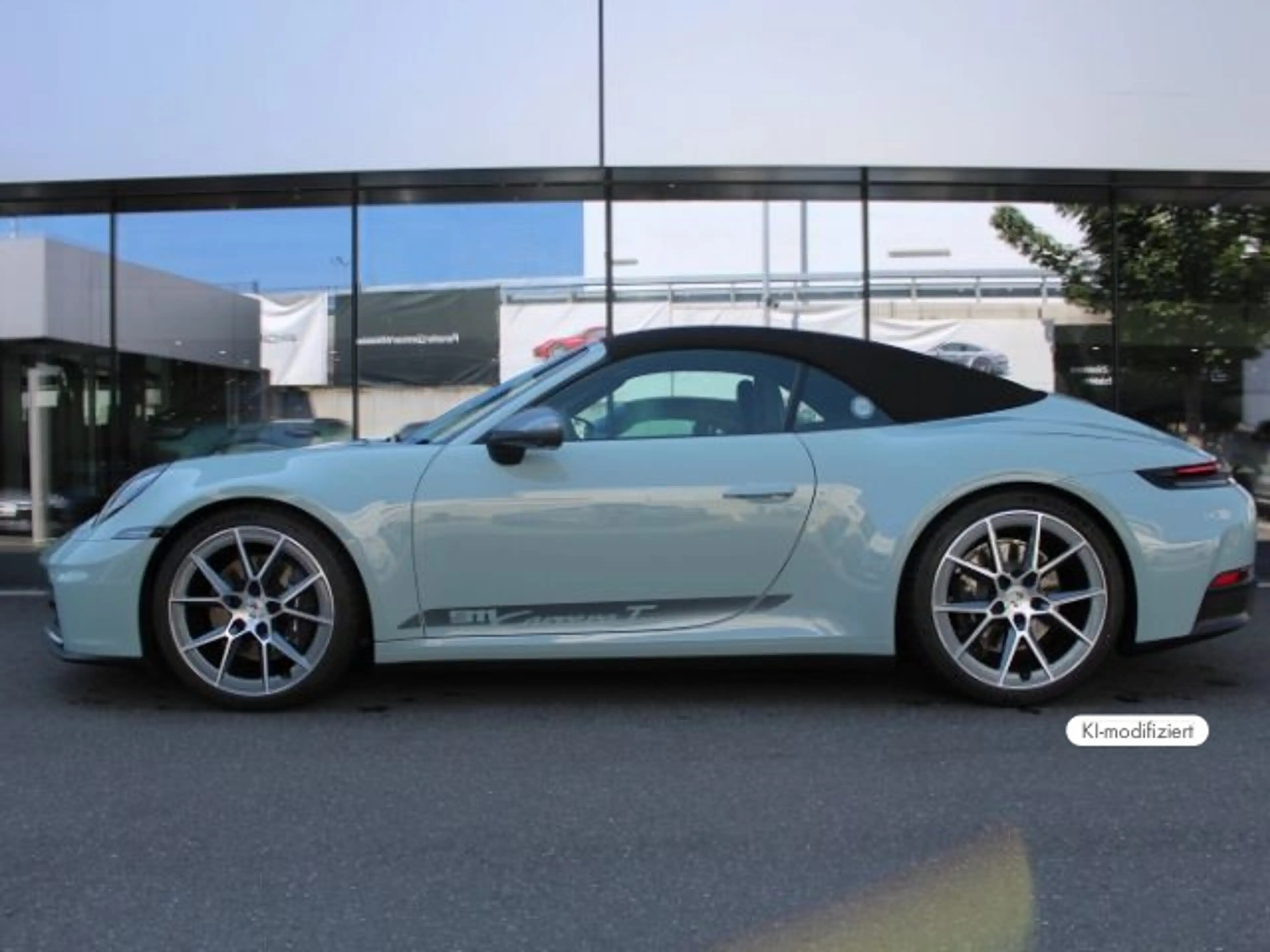Porsche 992 -2 (911) Carrera T Cabriolet — photo 2