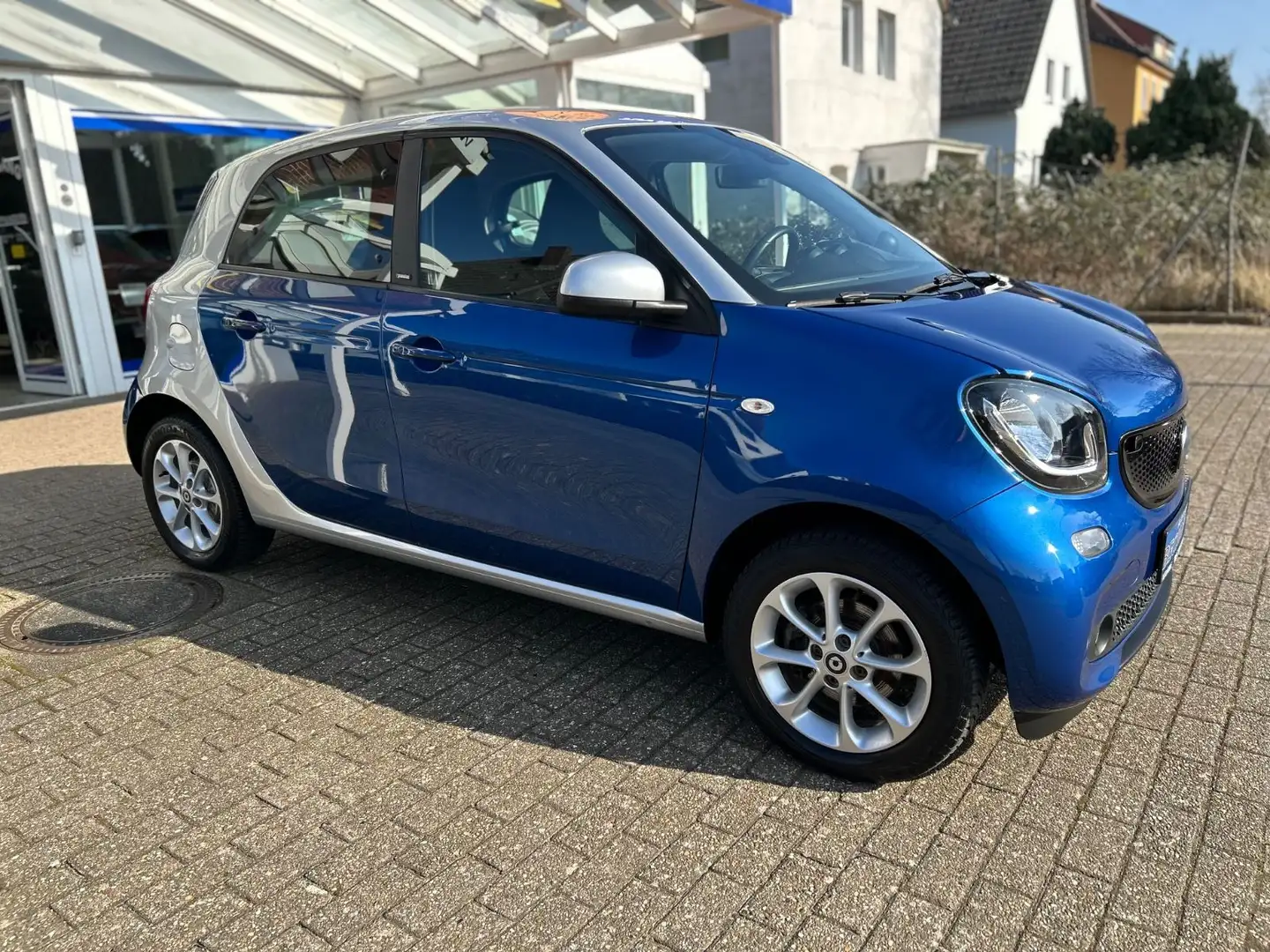 smart forFour forfour Basis 52kW Allwetter Navi Kamera Blauw - 2