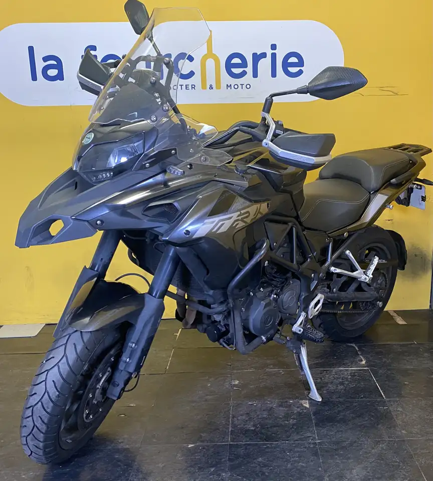 Benelli TRK 502
