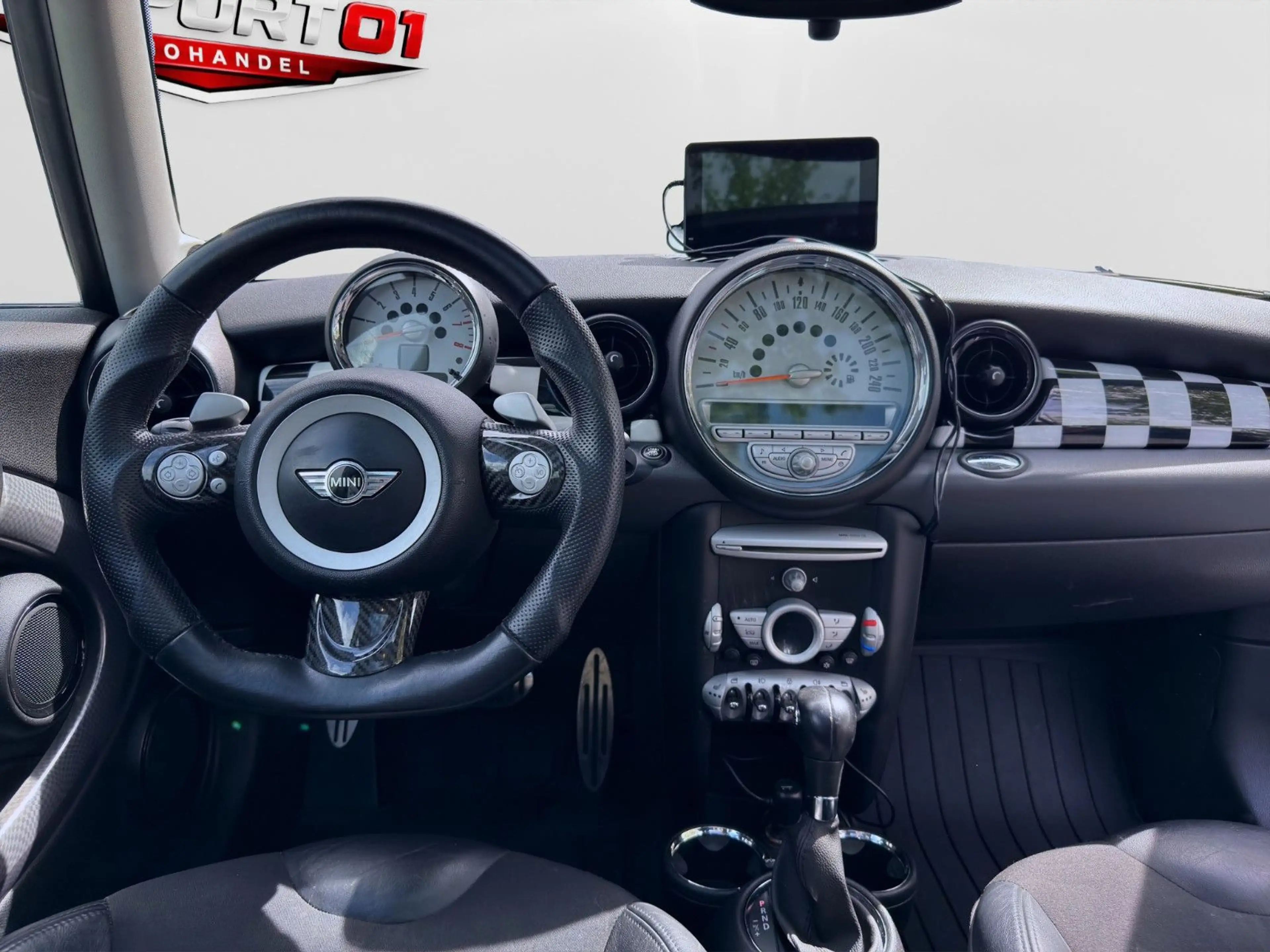 MINI Cooper S Clubman Cooper S/Automatik/Pano/Navi/ — photo 10