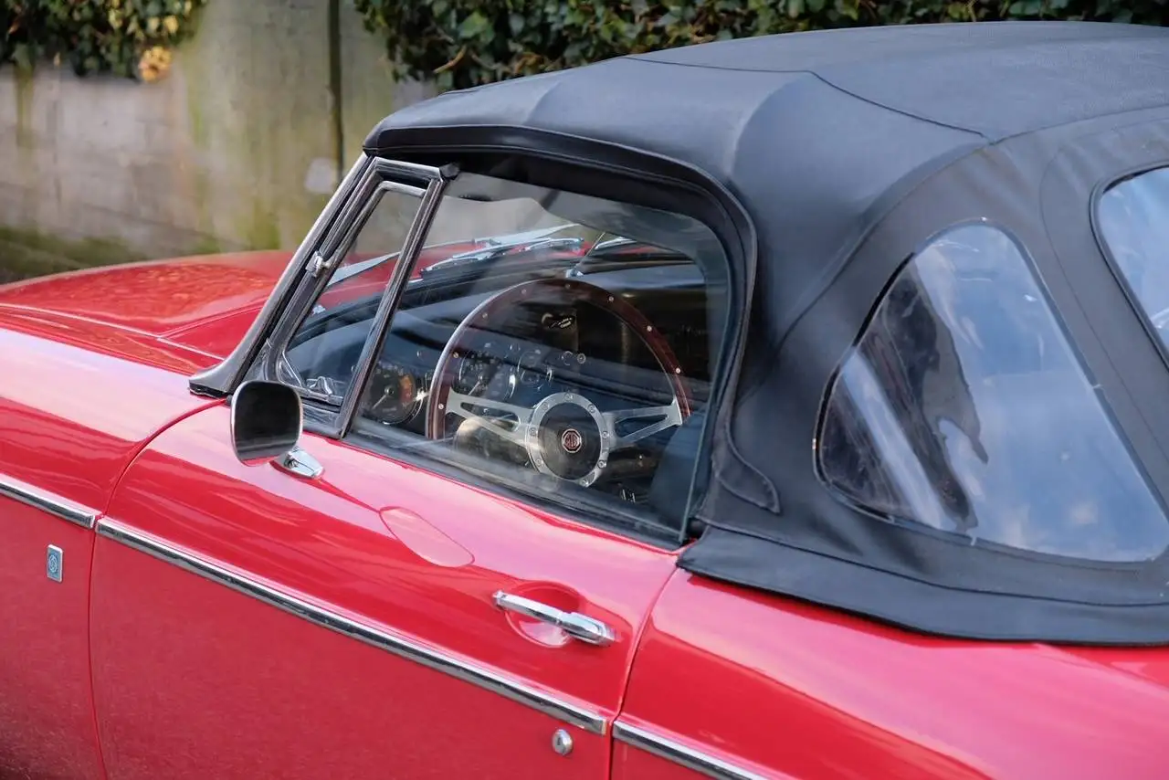 MG MGB Roadster, foto 1