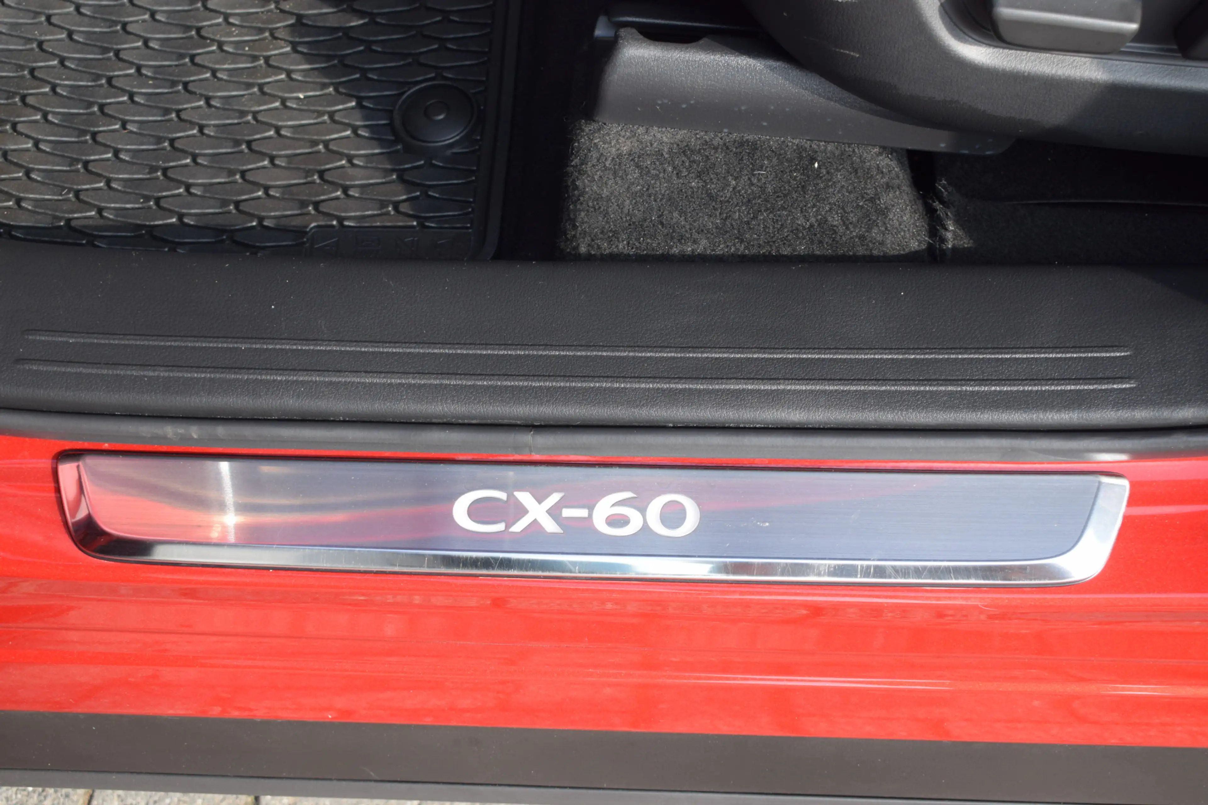 Mazda CX-60 2.5 e-SkyActiv PHEV Homura Plus - wegklapbare trek — photo 15
