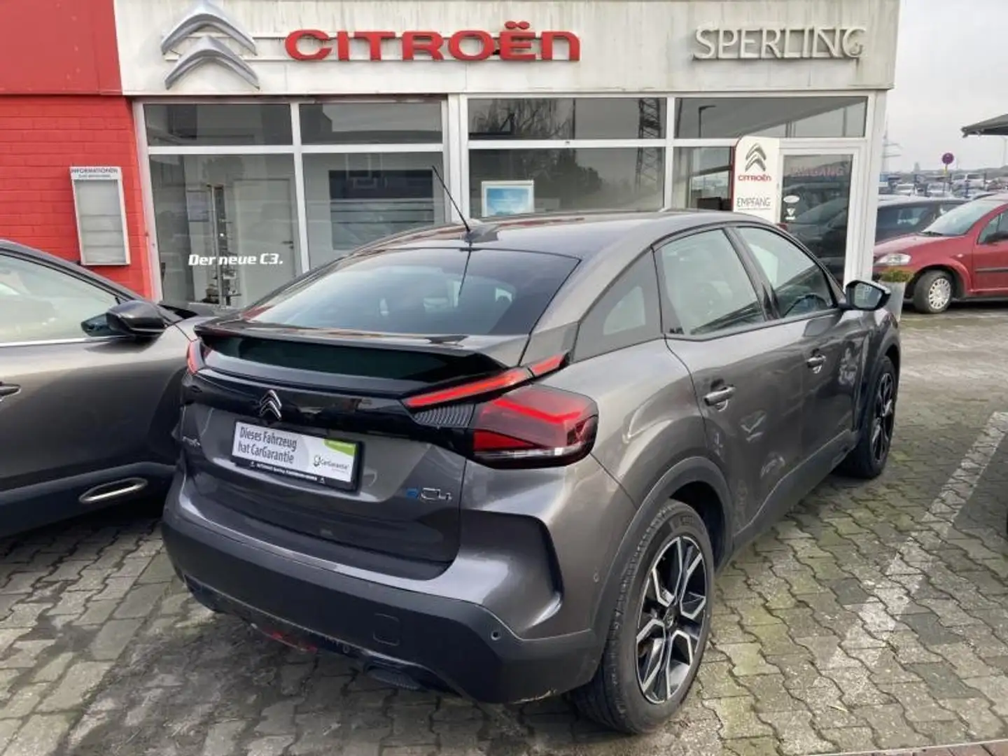 Citroen E-C4 Electric 136 SHINE Grau - 1