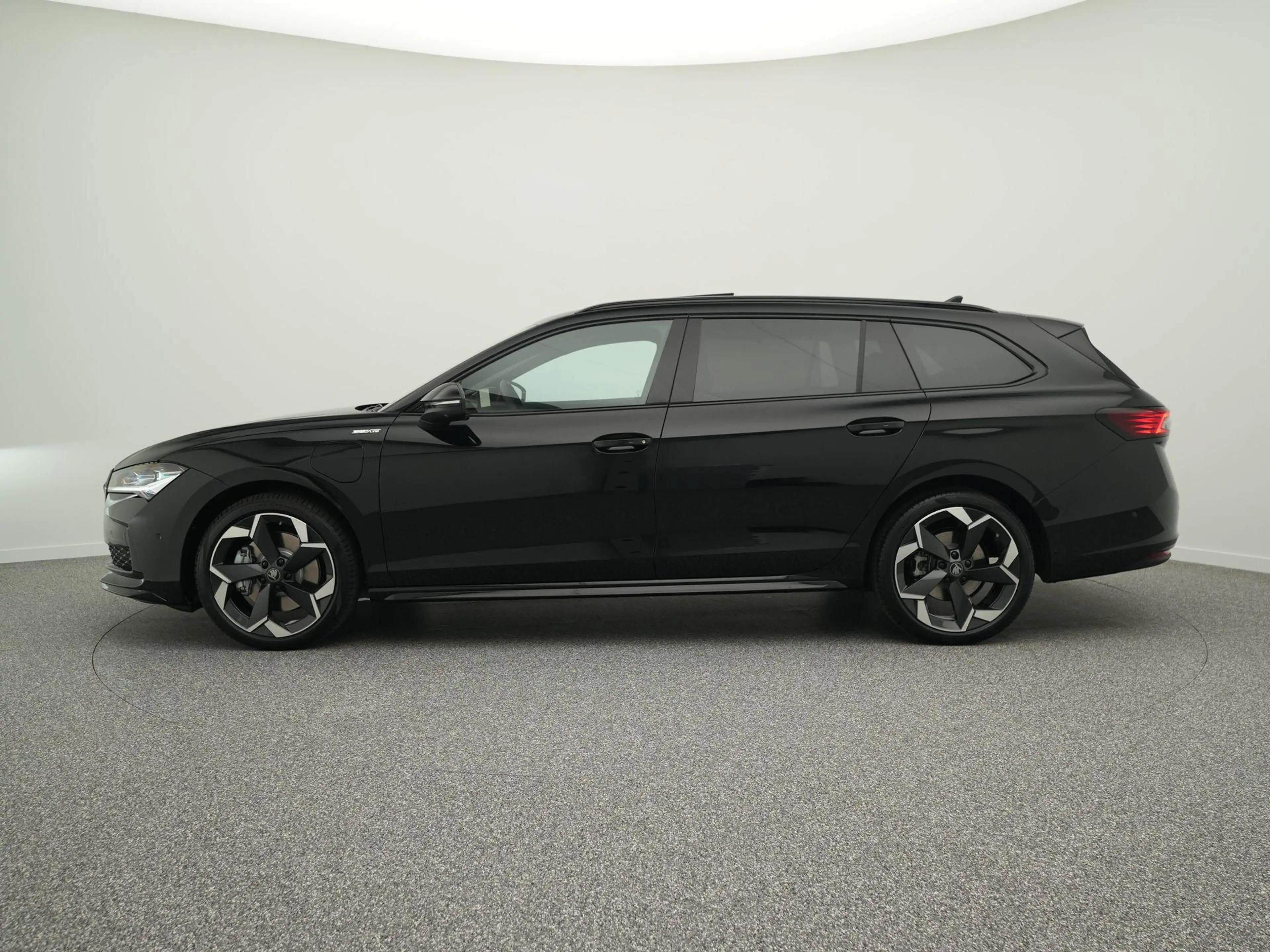 Skoda Superb Combi 1.5 TSI 204pk PHEV Sportline Business | Pano — photo 11