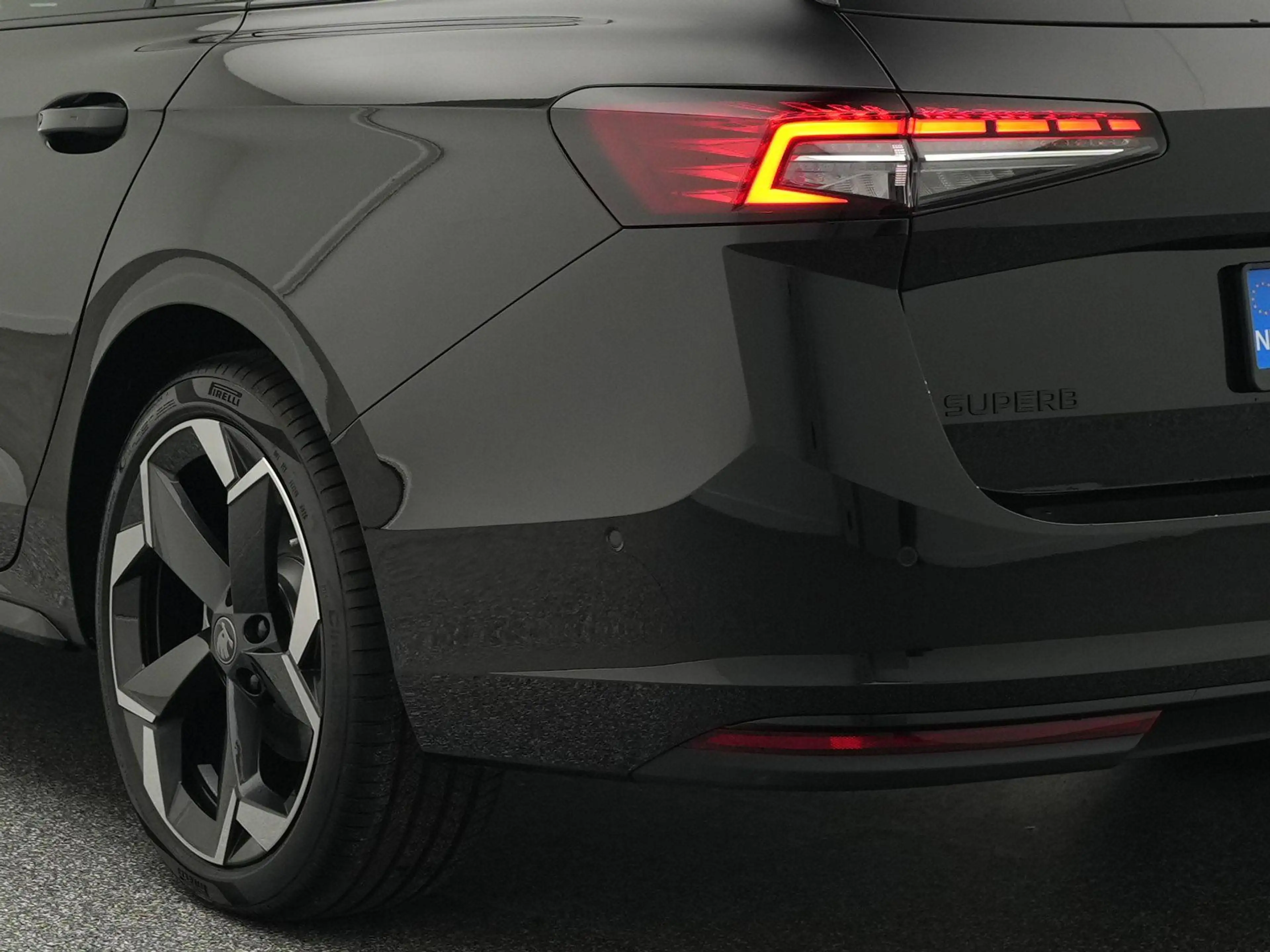 Skoda Superb Combi 1.5 TSI 204pk PHEV Sportline Business | Pano — photo 15