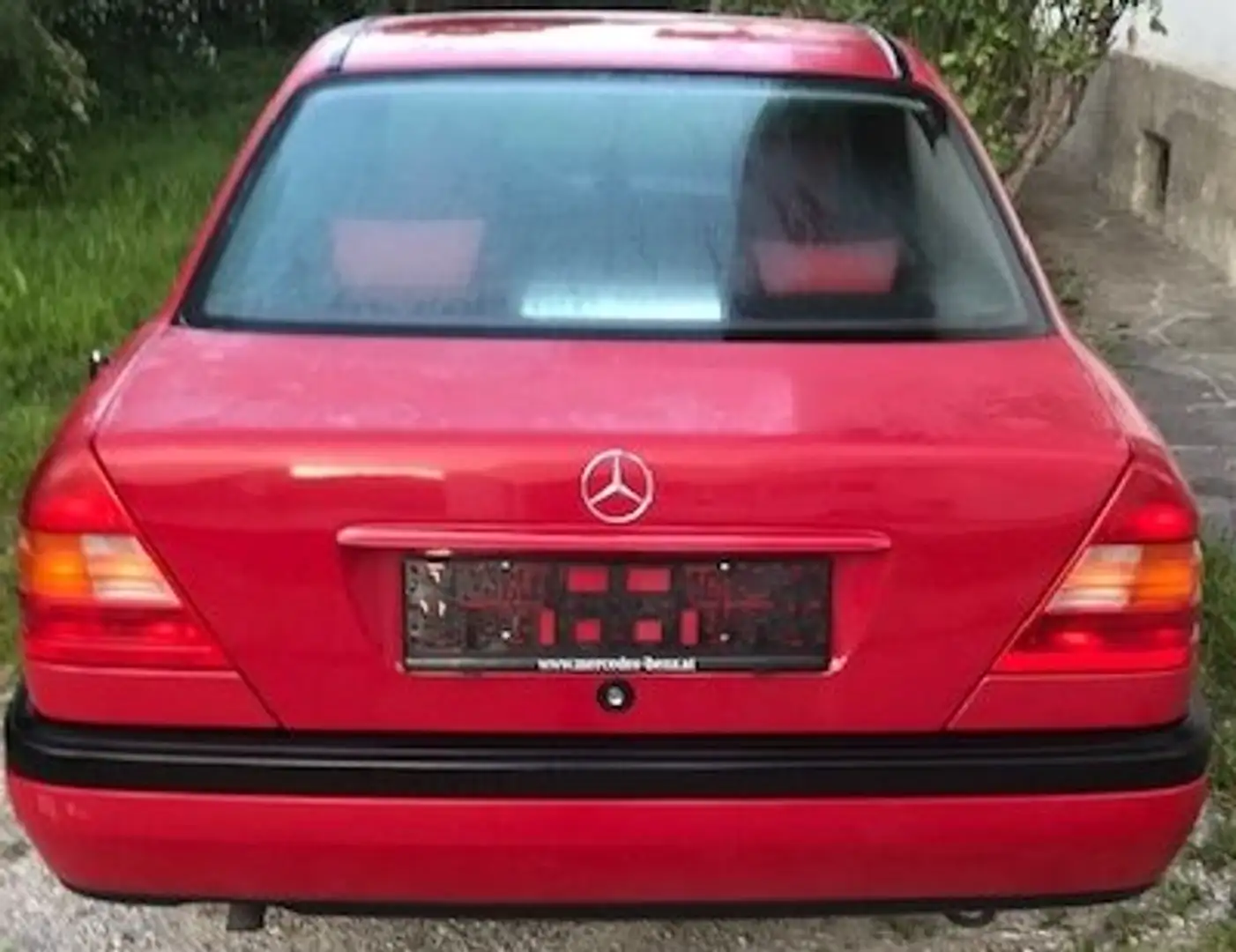 Mercedes-Benz 180 Limousine C 180 Rot - 2