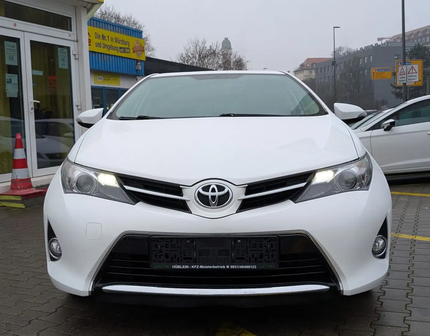 Toyota Auris 1.6 Life+*2Hd*RKam*Klimaauto*Garantie*TOP Bílá - 2