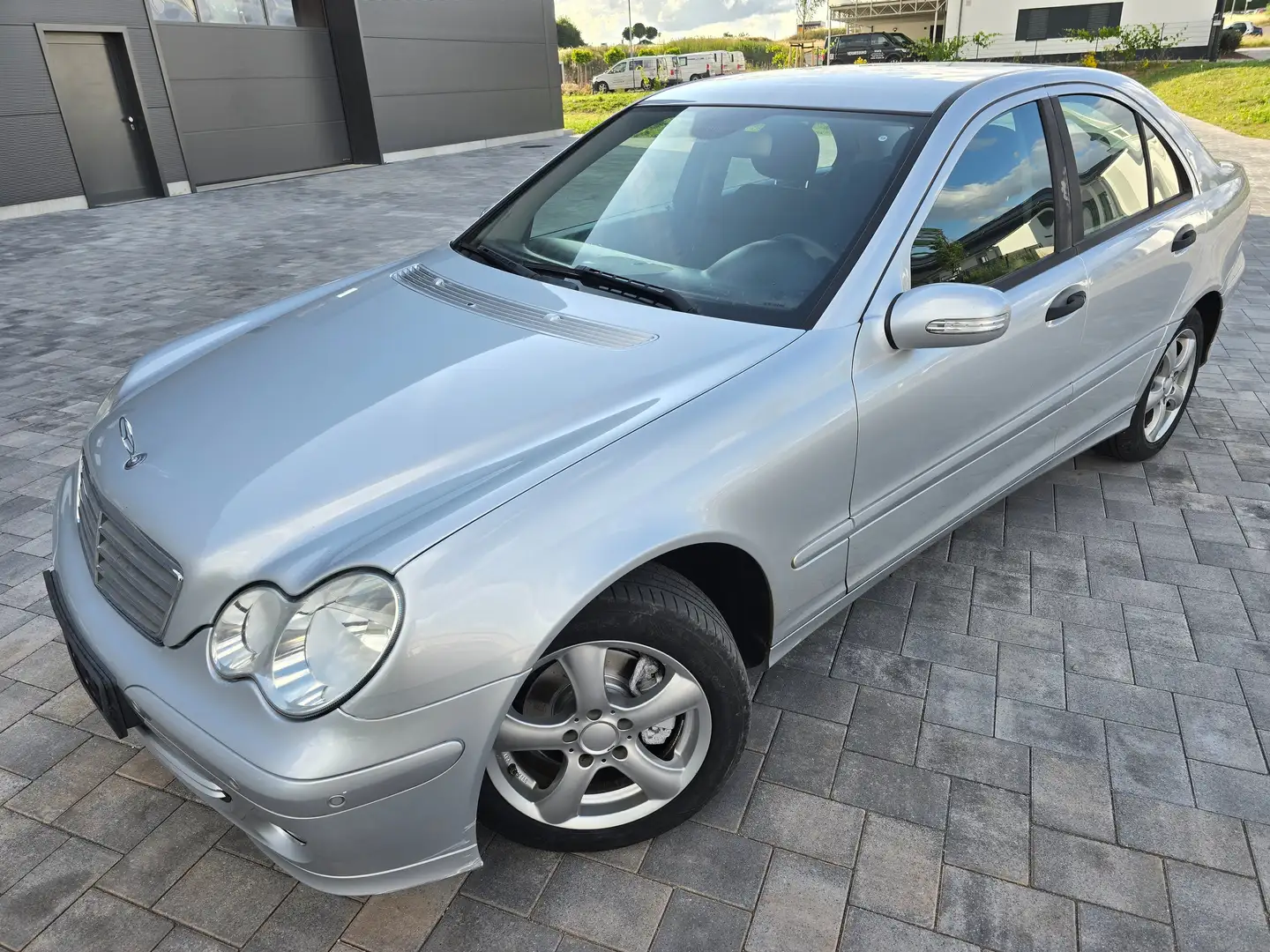 Mercedes-Benz C 180 C 180 Kompressor (203.046) Grau - 2