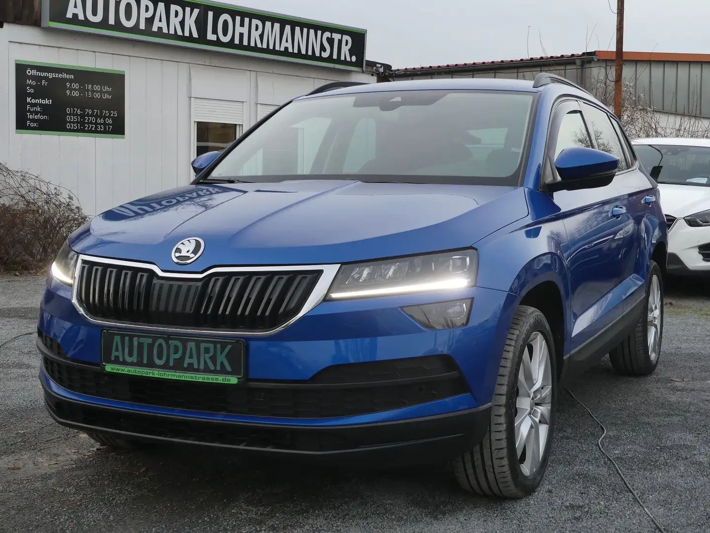 Skoda Karoq Style*1.Hand*Navi*SH-gepfl.*Nr.20 Blau - 1