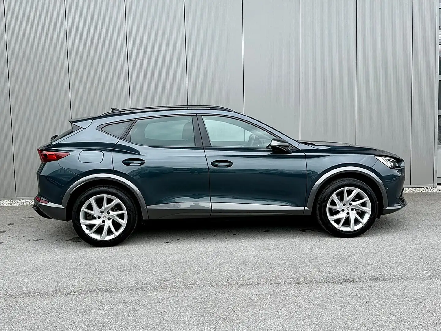 CUPRA Formentor 1,4 e-Hybrid 204 Cupra DSG Grau - 2