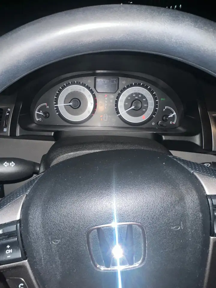 Honda Odyssey снимка Honda Odyssey