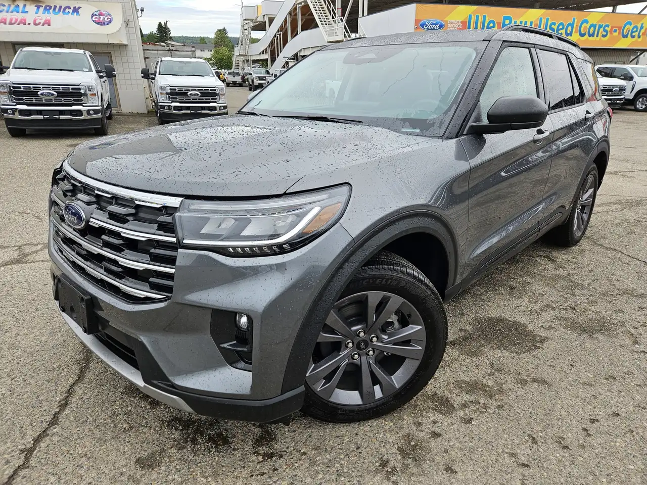 Ford Explorer снимка Ford Explorer