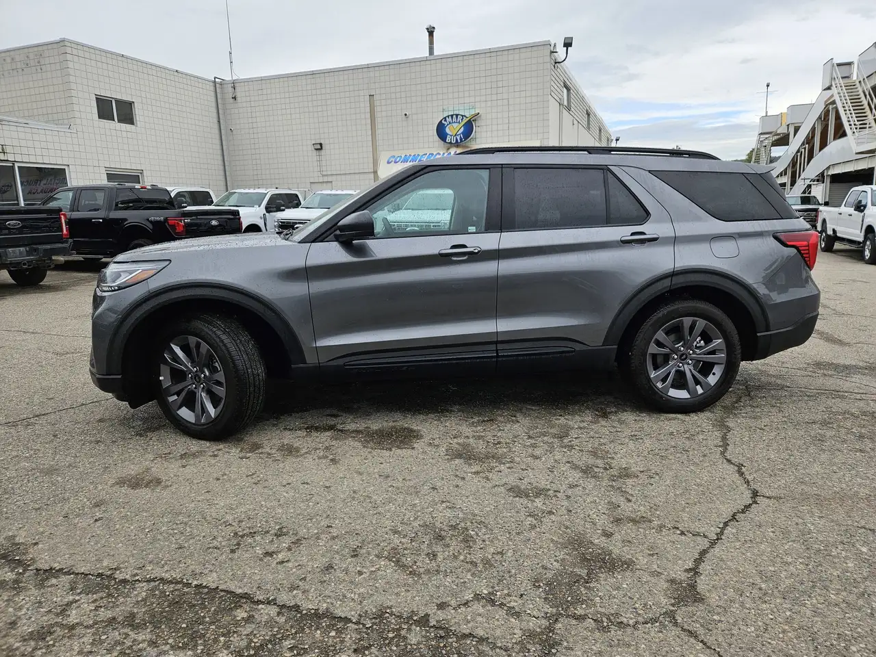 Ford Explorer снимка Ford Explorer
