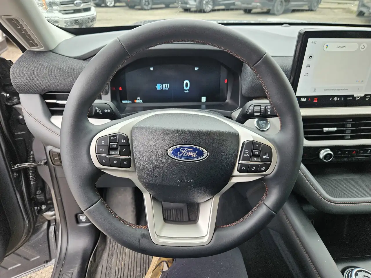Ford Explorer снимка Ford Explorer