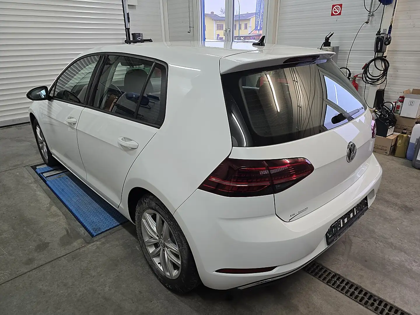 Volkswagen Golf 2,0 TDI Comfortline DSG Blanc - 2