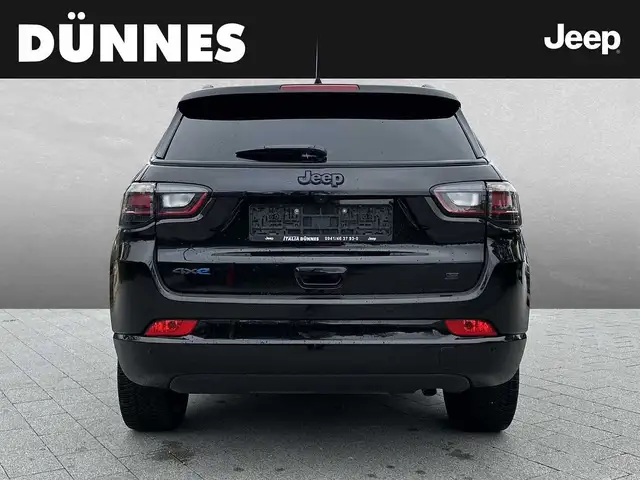 Jeep Compass view 4