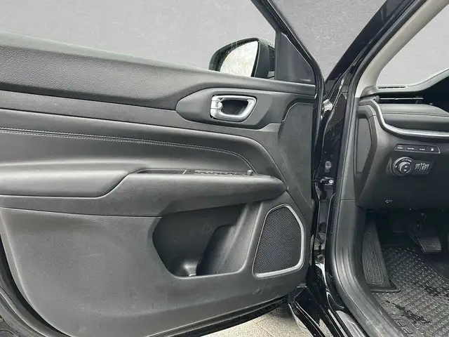 Jeep Compass view 5