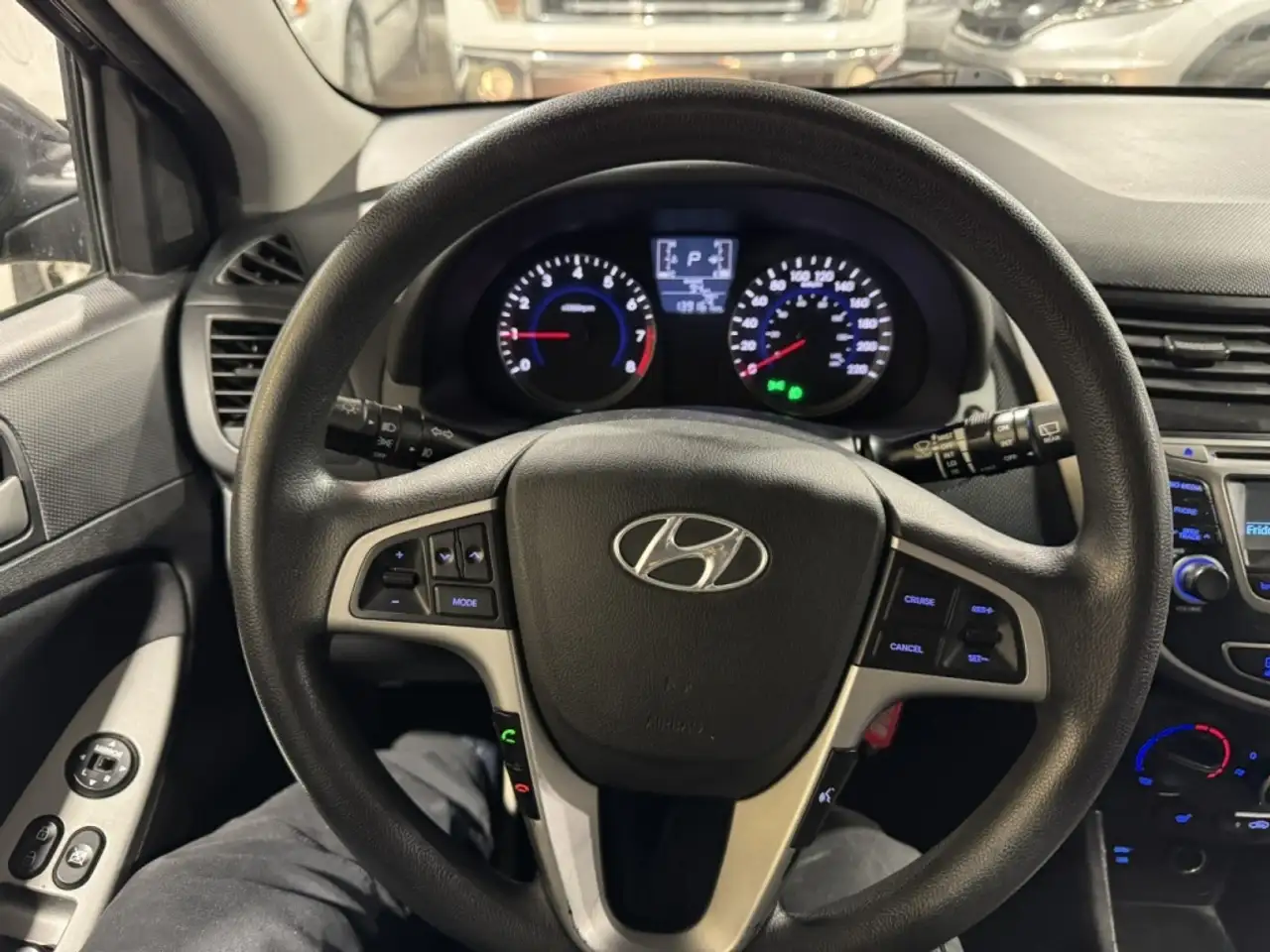 Hyundai ACCENT снимка Hyundai ACCENT
