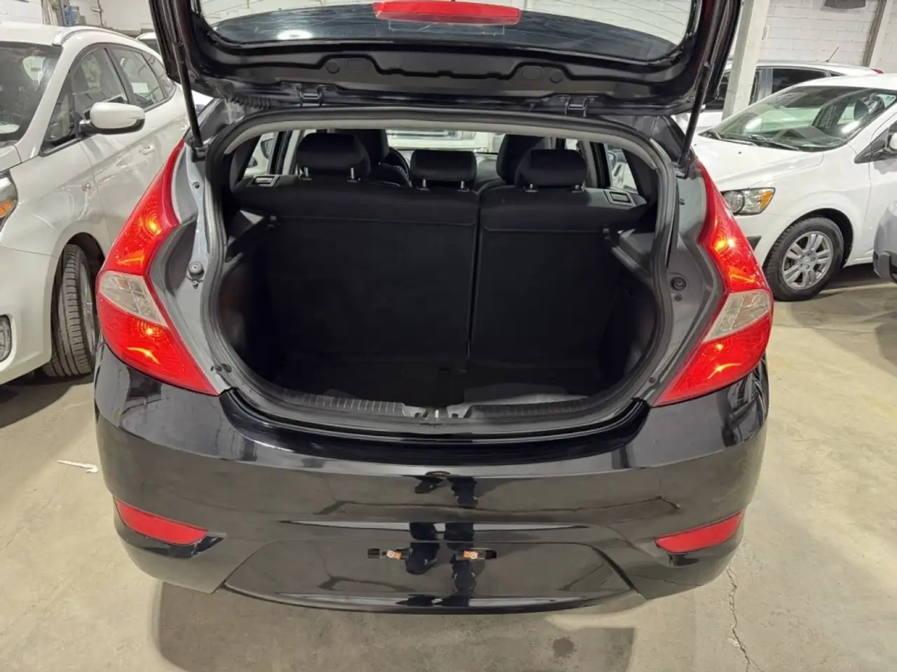Hyundai ACCENT снимка Hyundai ACCENT