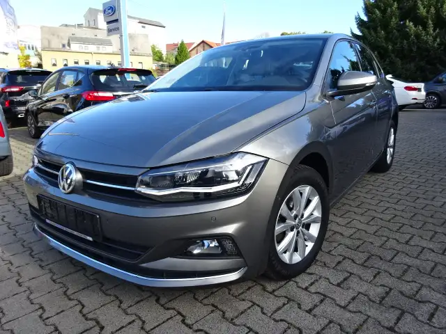 Volkswagen Polo Highline DSG *LED*RFK*TWA*NAVI*