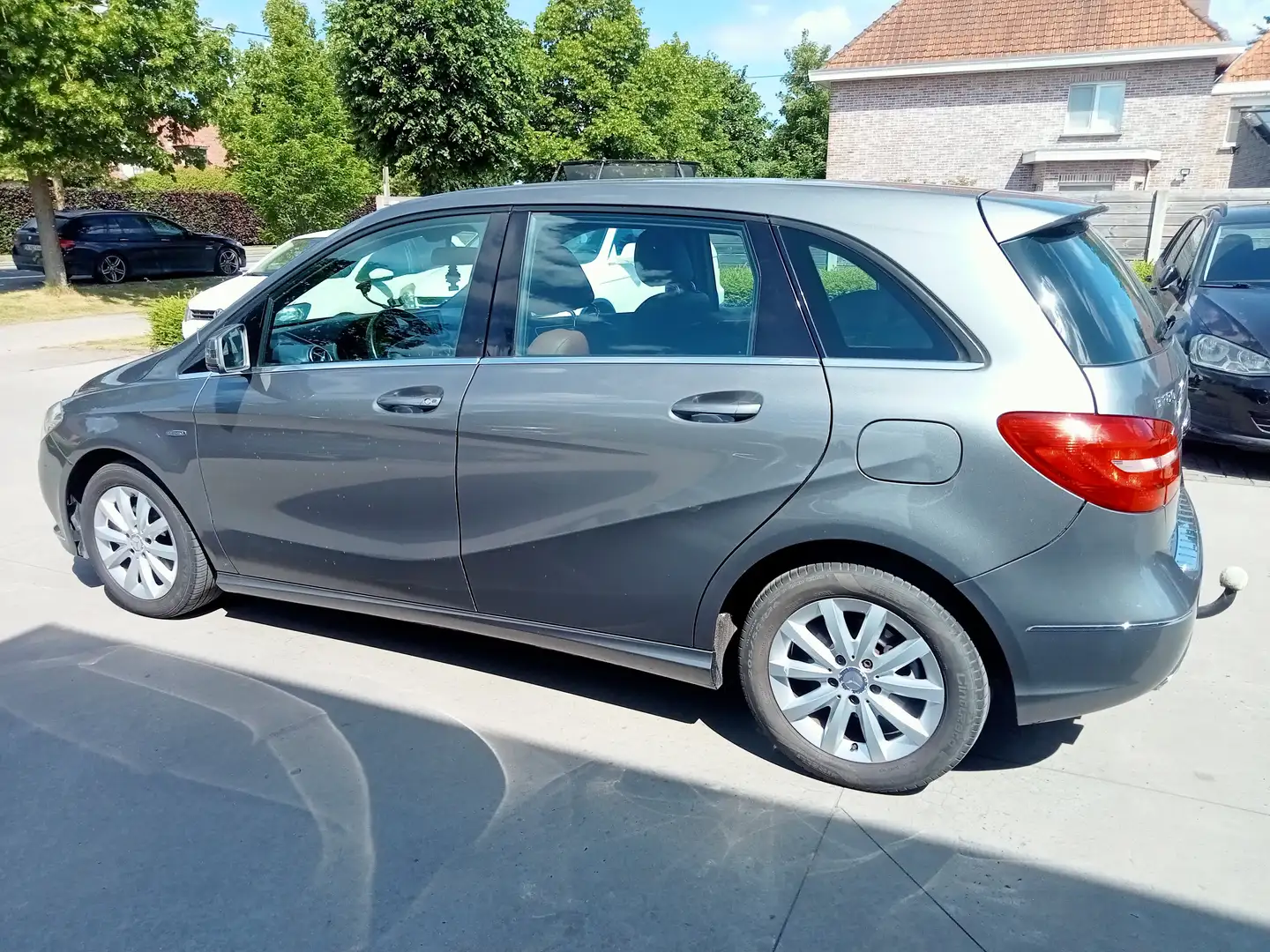 Mercedes-Benz B 180 CDI *AC*LEDER*GPS*ZETELVW Gris - 2