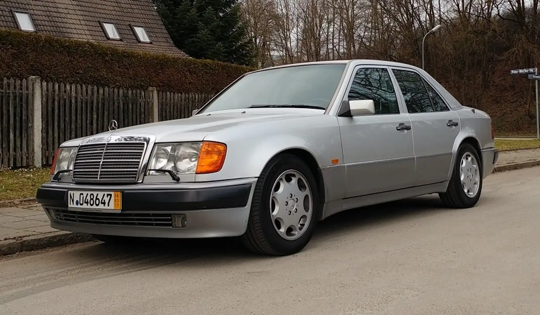 Mercedes-Benz E 500 500E im seltenen Zustand,lückenlose Historie Zilver - 1
