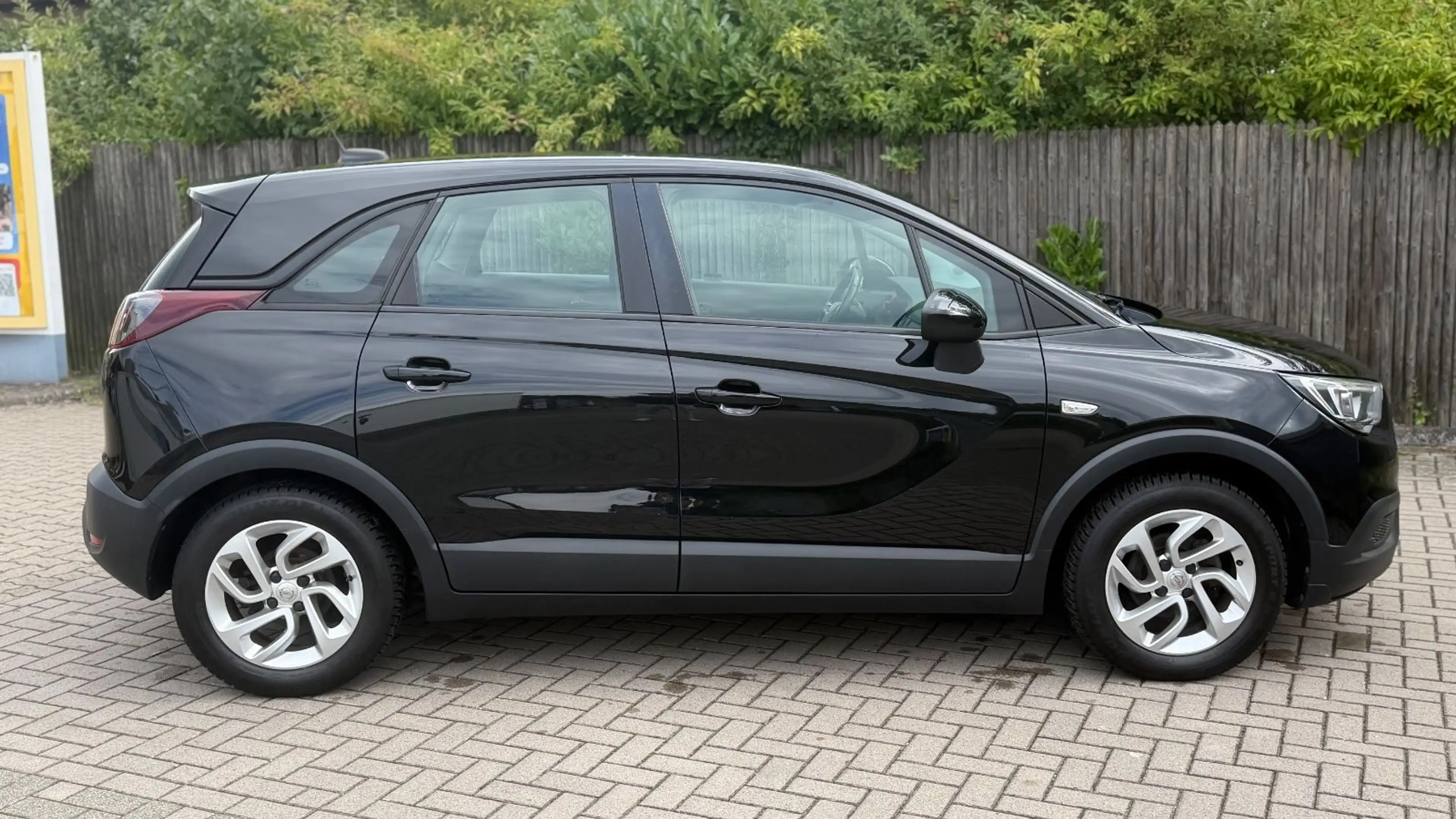 Opel Crossland X — photo 6
