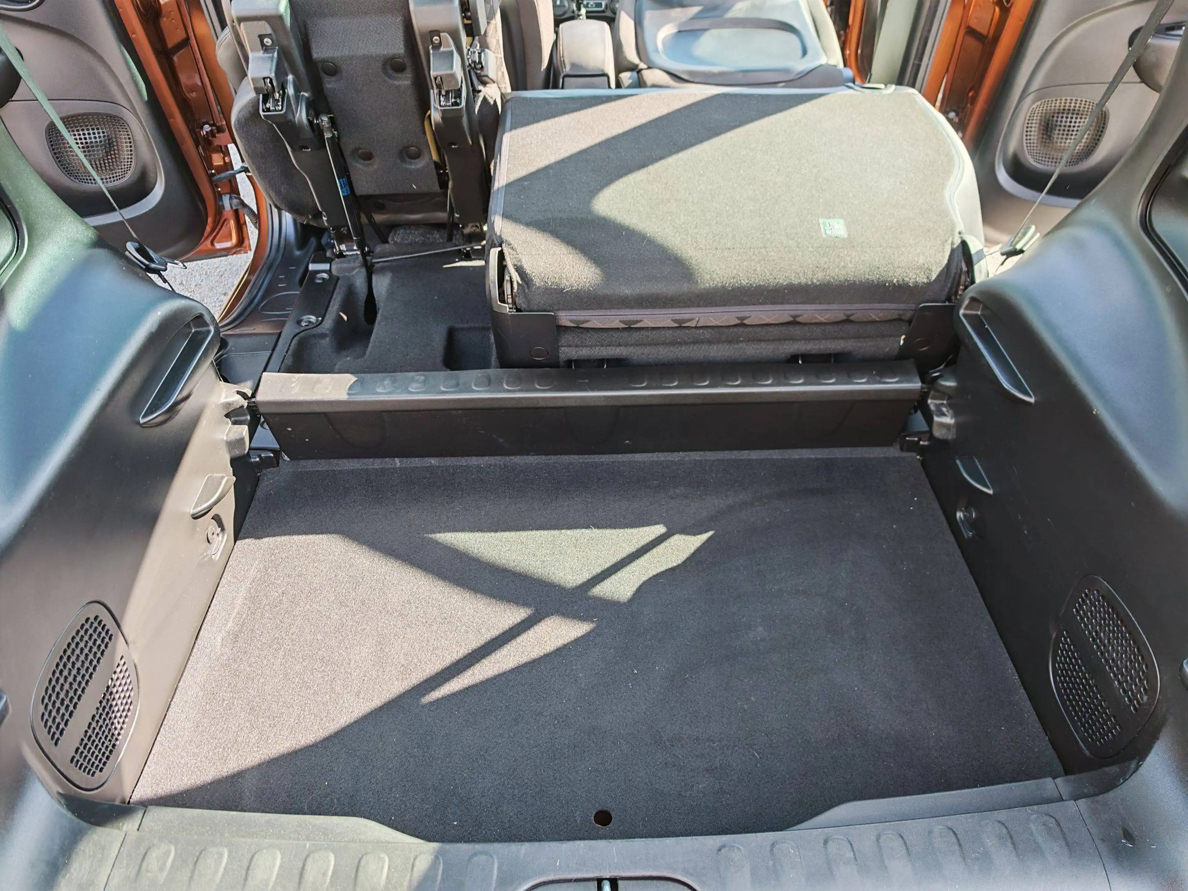 Fiat 500L Urban Lounge 1.4 T-Jet 16V Navi-Glasdach-AHK-Kamera — photo 15