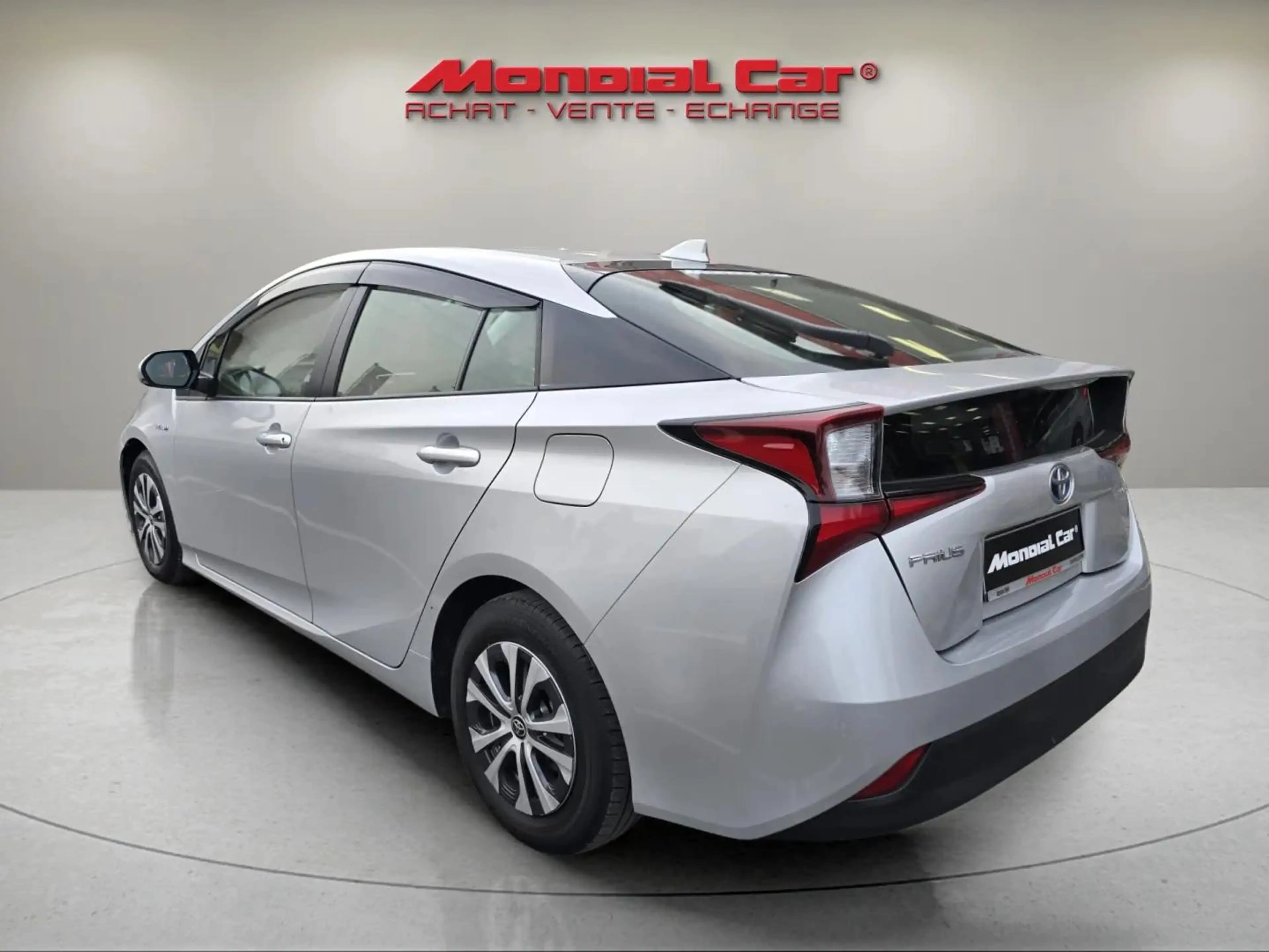 Toyota Prius Prius HEV  COMFORT — photo 4