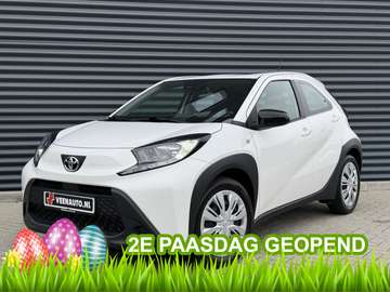 1.0 VVT-i MT Play Camera/Apple/Stoelwarm/Keyless 2