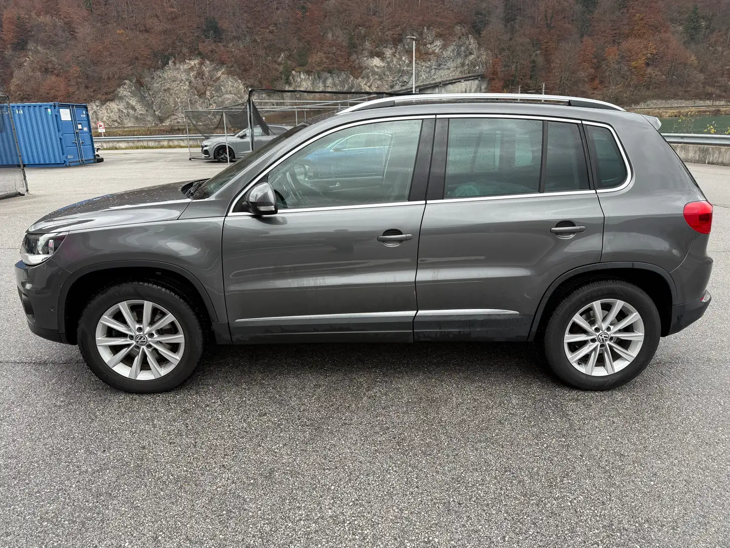 Volkswagen Tiguan Track 4 Motion Grau - 2