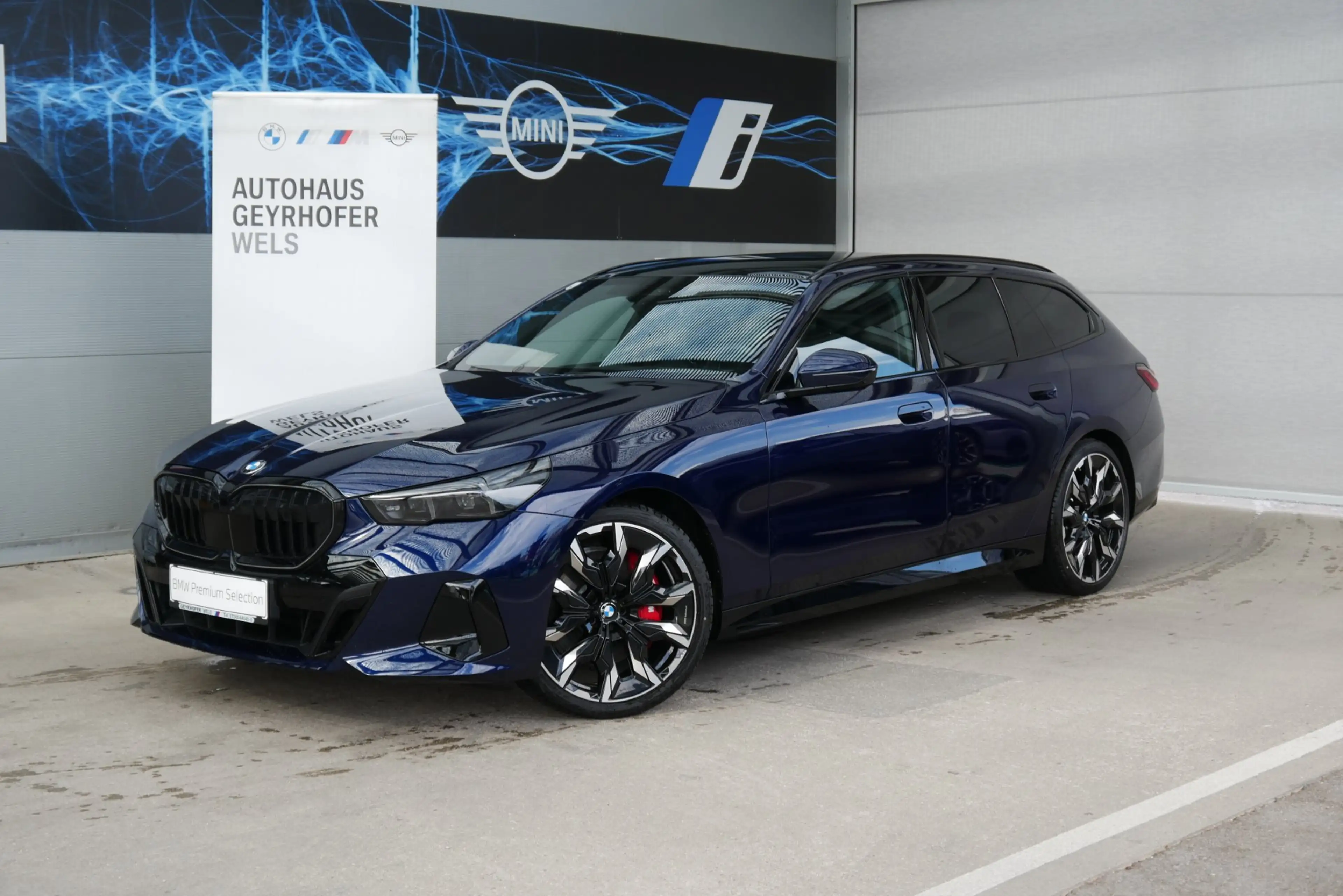 BMW 540 d xDrive *M-Paket Pro/AHK/Pano/M-Sitz/Innovationspaket/Comfort Paket/Sitzlüftung*
