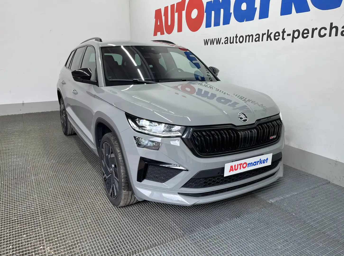 Skoda Kodiaq RS 2.0 TSI 4x4 245cv dsg 7p. Grau - 2