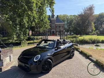 1.5 Classic | Camera | BTW | DigiDash | CarPlay |