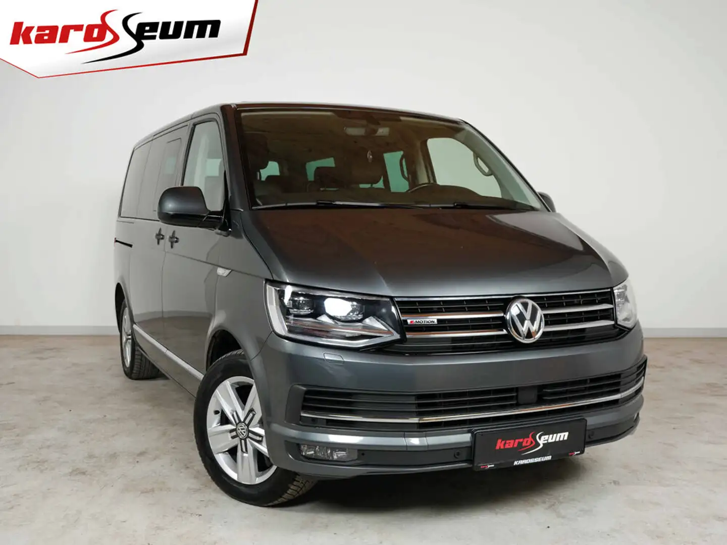 Volkswagen T6 Multivan Highline 4Motion DSG *STANDH*LEDER*ACC* siva - 1