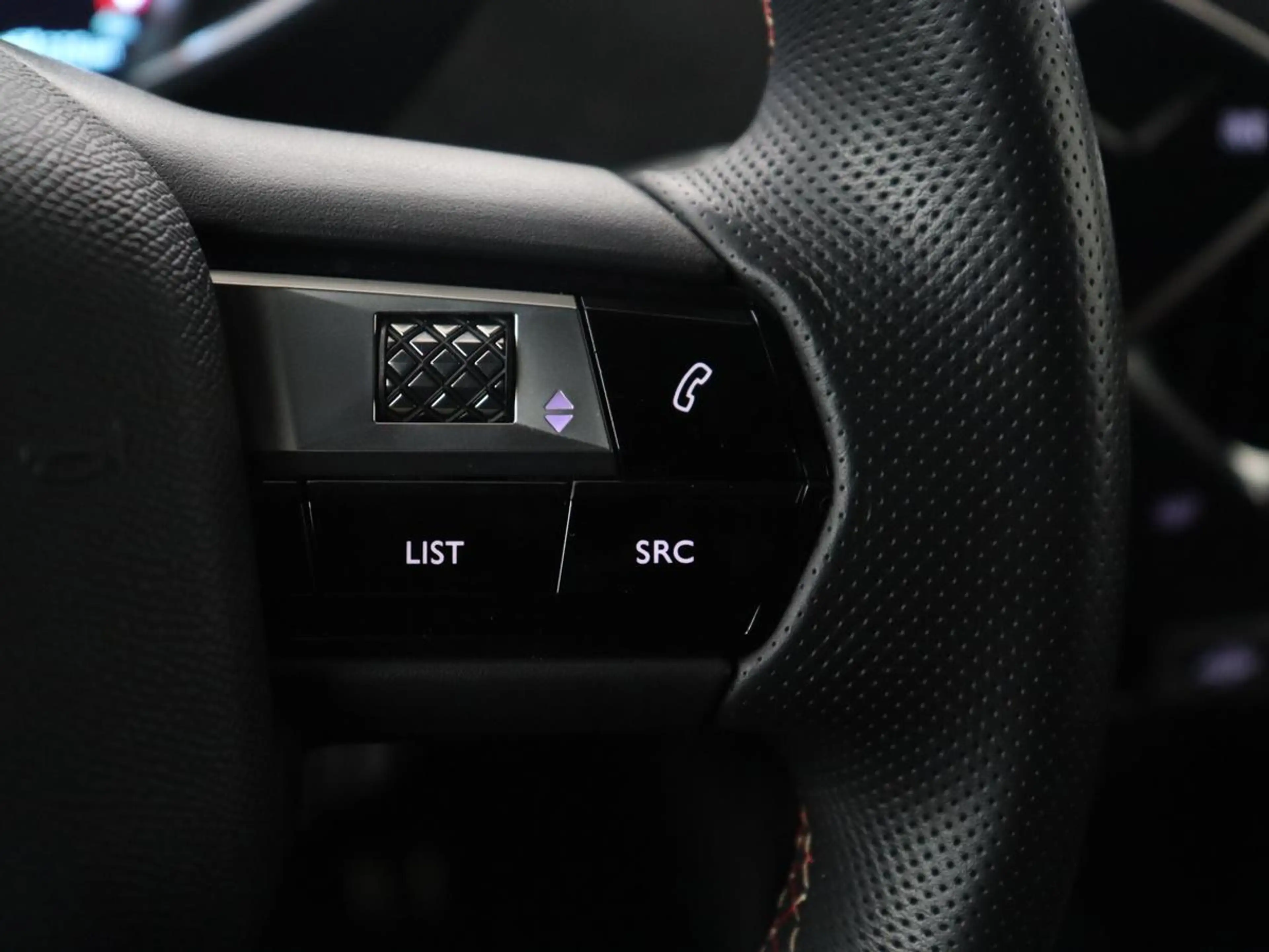DS Automobiles DS 3 Crossback E-Tense Performance Line 50 kWh | SOH 91.2% | Carp — photo 19