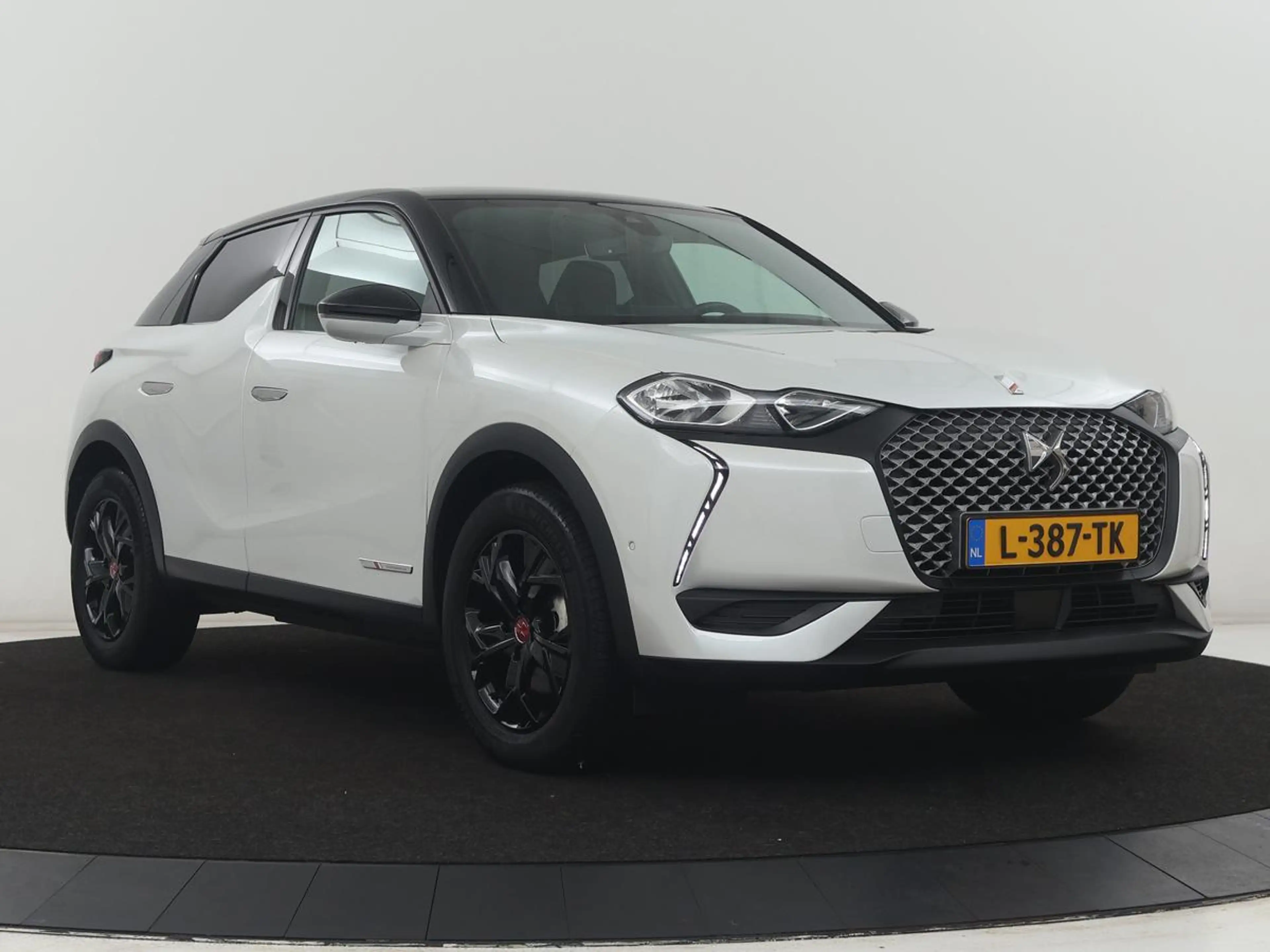 DS Automobiles DS 3 Crossback E-Tense Performance Line 50 kWh | SOH 91.2% | Carp — photo 40