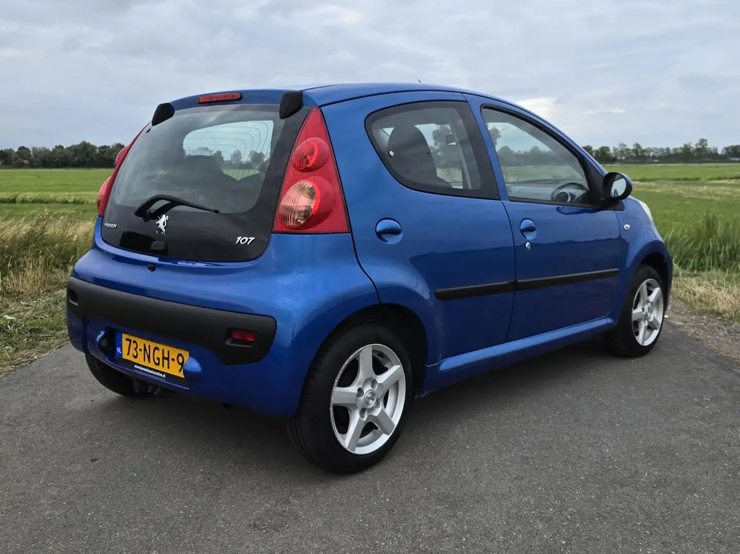 Peugeot 107 1.0-12V Urban Move Blauw - 2