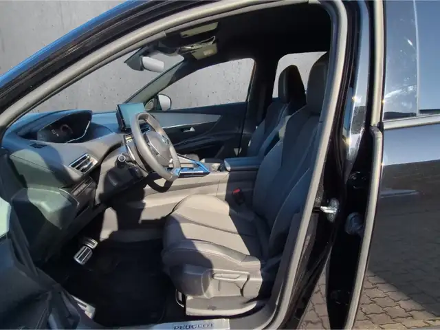 Peugeot 3008 view 9