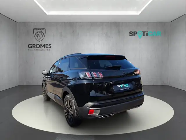 Peugeot 3008 view 5